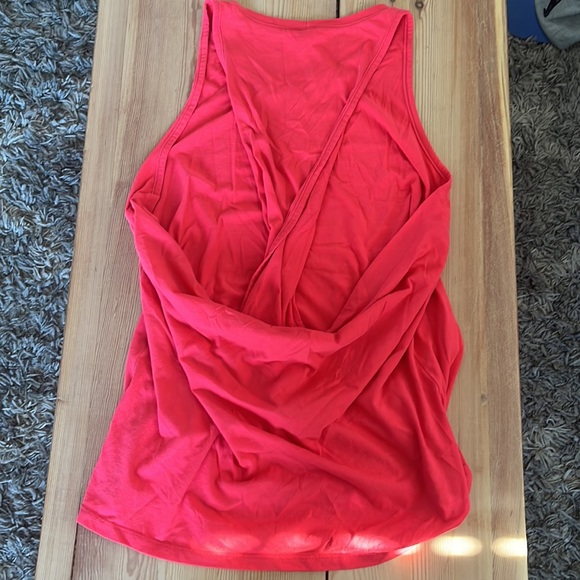 Fabletics tank top - Picture 2 of 2